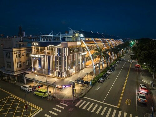 Внешний вид отеля In Young Hotel в Гаосюне, фото 1