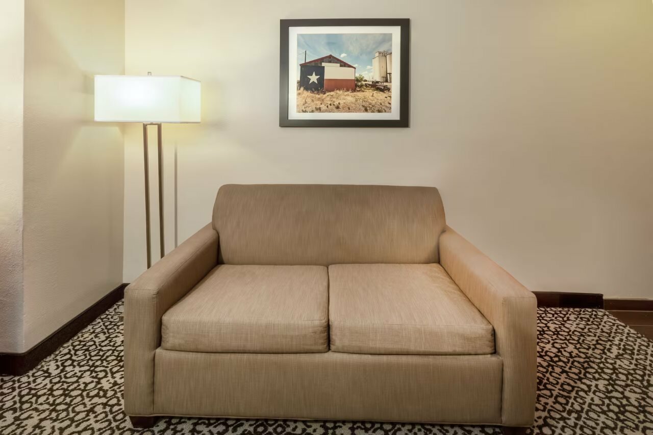 Фото La Quinta Inn & Suites by Wyndham Rockwall