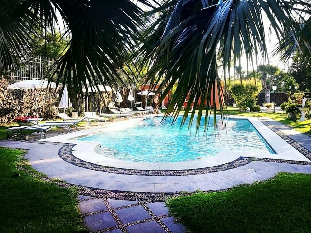 Фото Hotel Villa Paradiso dell'Etna