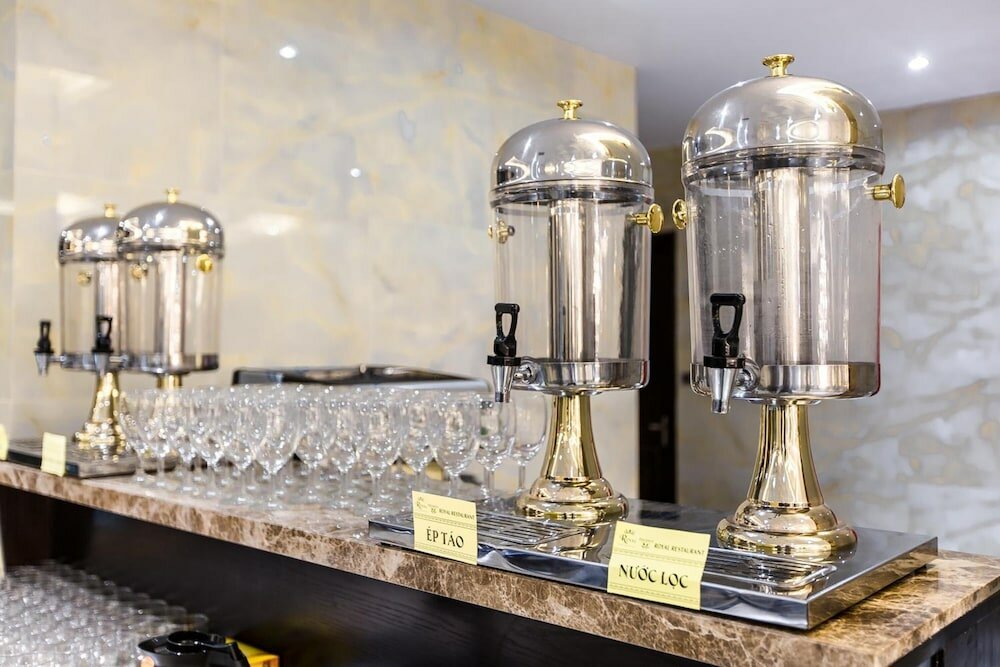 Фото Royal Quang Binh Hotel