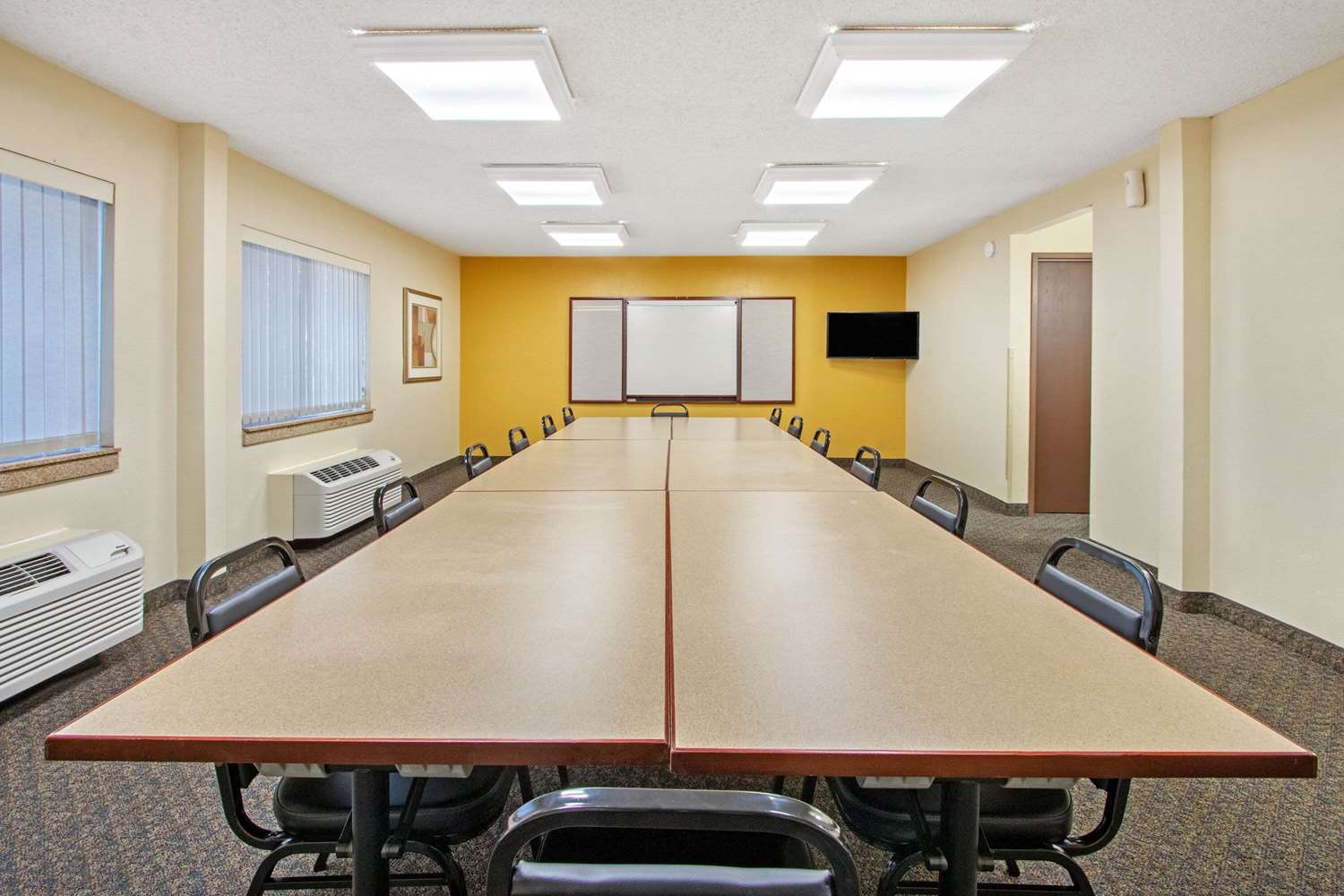 Фото La Quinta Inn & Suites by Wyndham Albuquerque Journal Ctr Nw