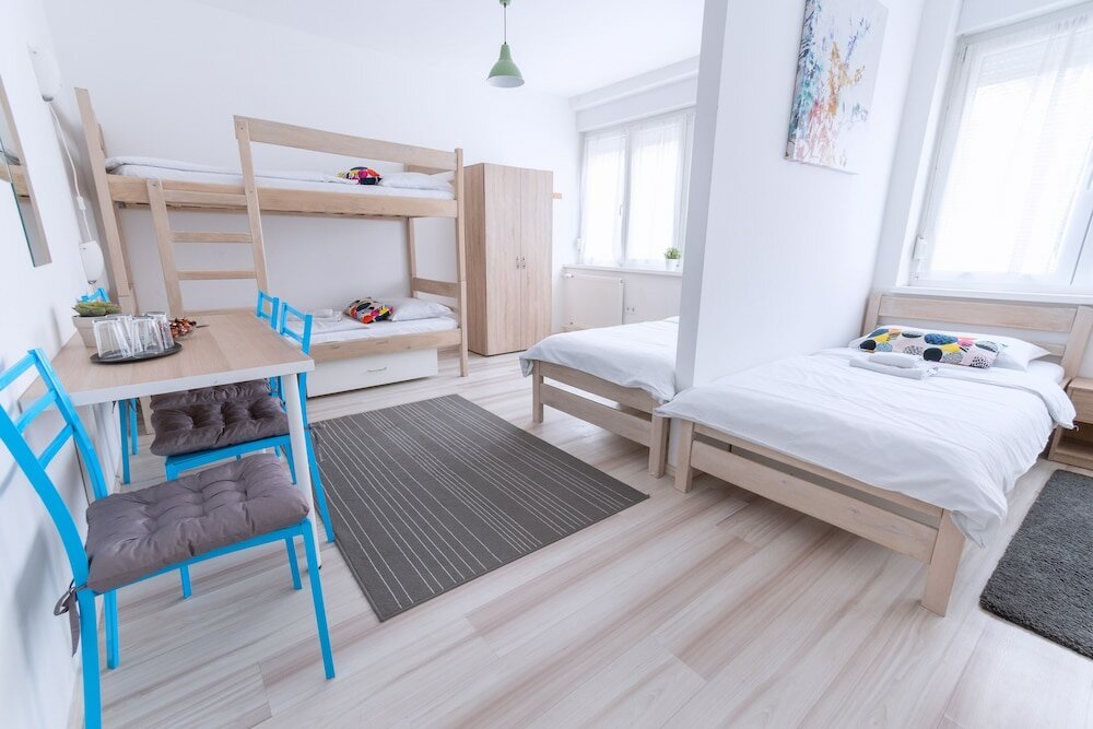 Фото The Dots Hostel