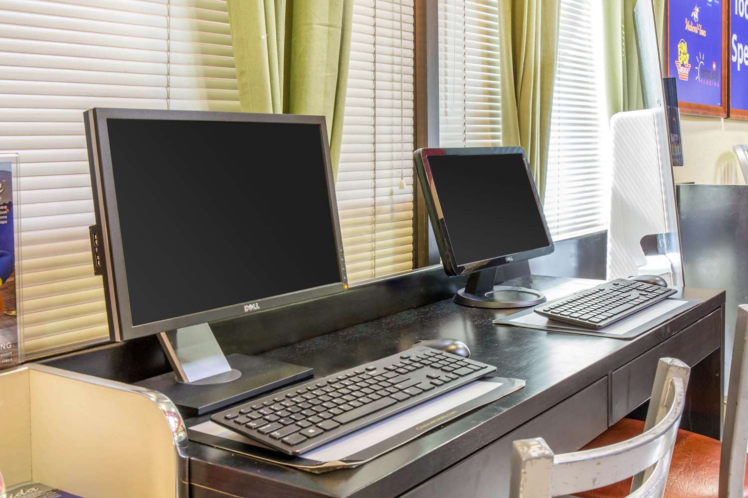 Фото Mi Casa Hotel