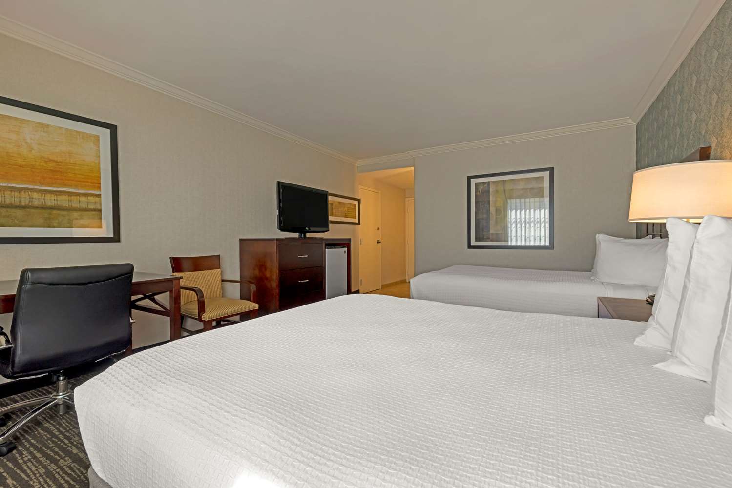 Фото Best Western Plus Carriage Inn