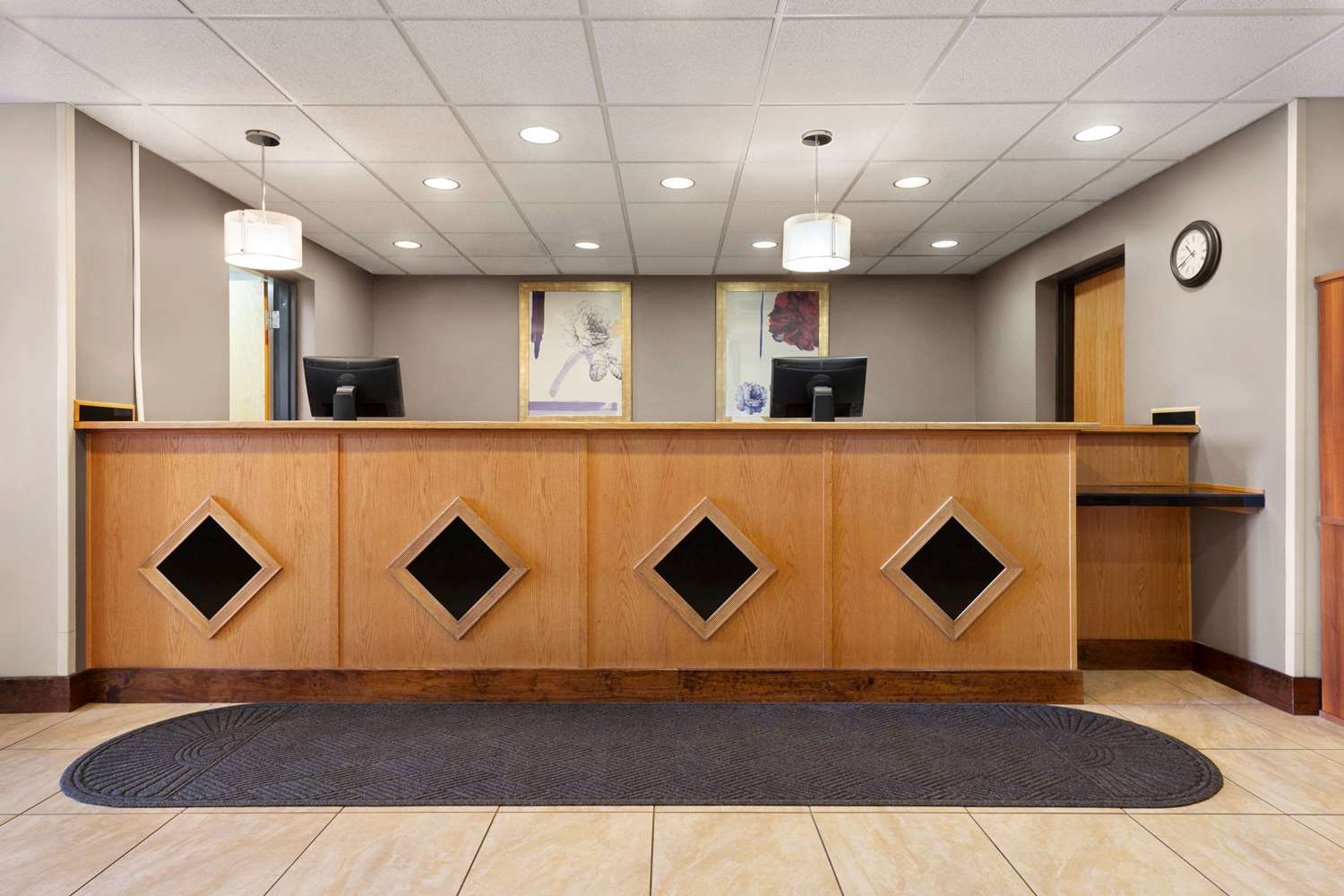 Фото Howard Johnson by Wyndham Billings
