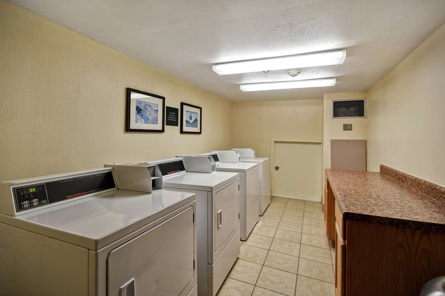 Фото Embassy Suites by Hilton Charleston Historic District