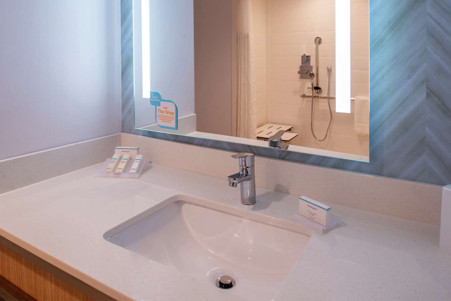 Фото Hilton Garden Inn Kansas City Airport