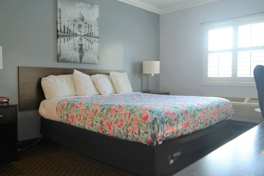 Фото La Casa Inn