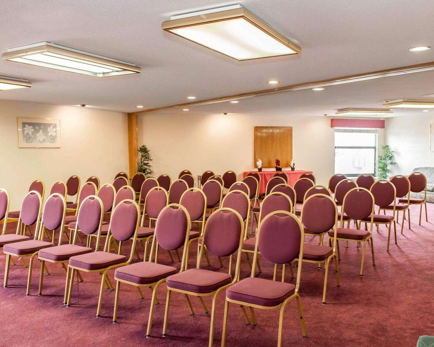 Фото Quality Inn & Suites