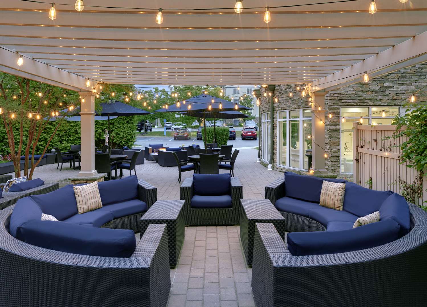 Фото Hilton Garden Inn Melville