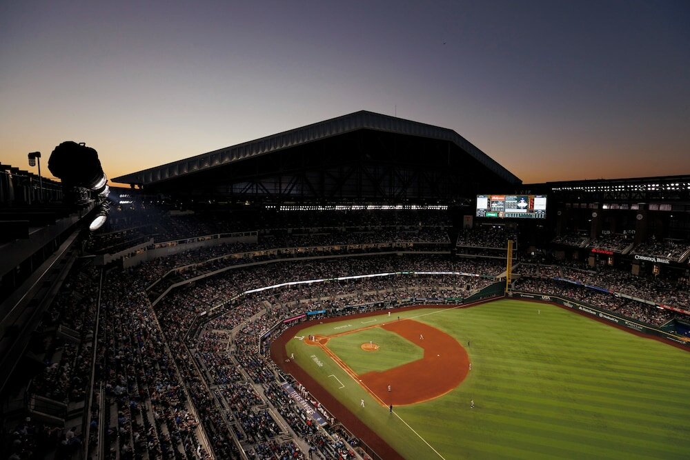 Фото Crowne Plaza Dallas Downtown