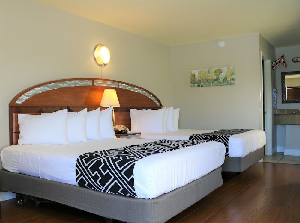 Фото Monte Carlo Inn