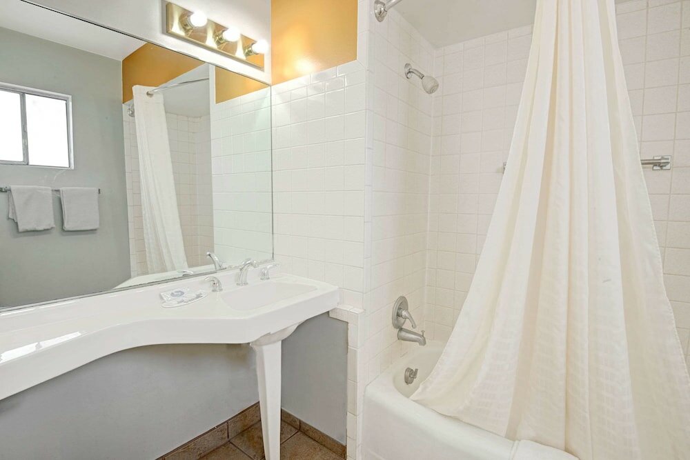 Фото Rodeway Inn Albuquerque Downtown on Rt 66