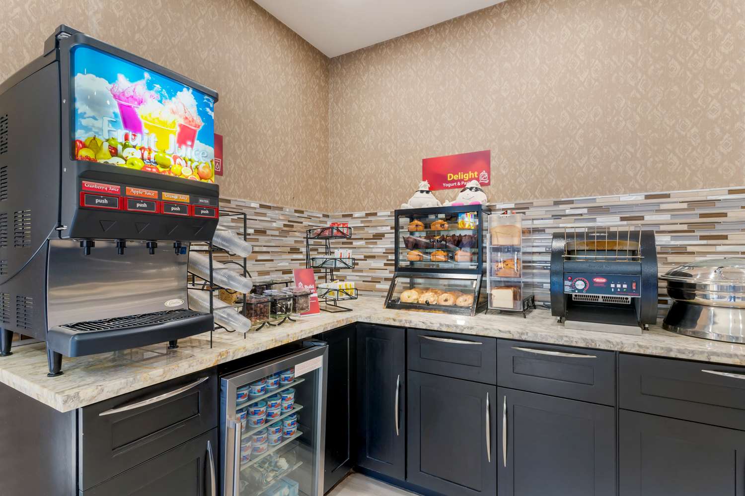 Фото Best Western Plus Forest Park Inn