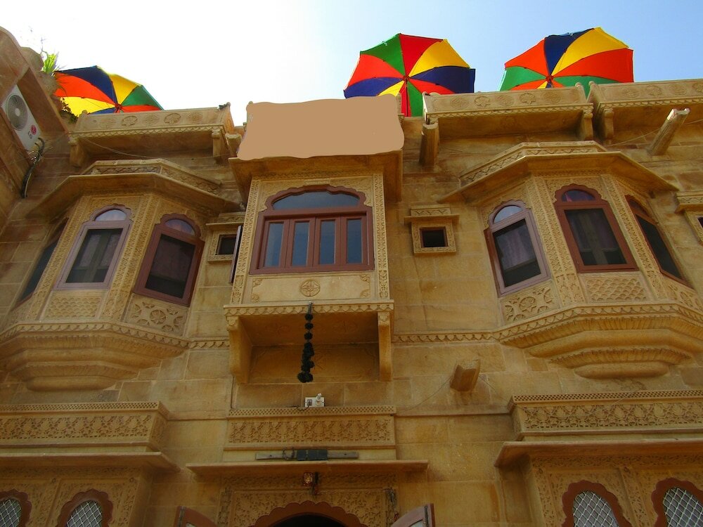 Фото Hotel Shahi Palace