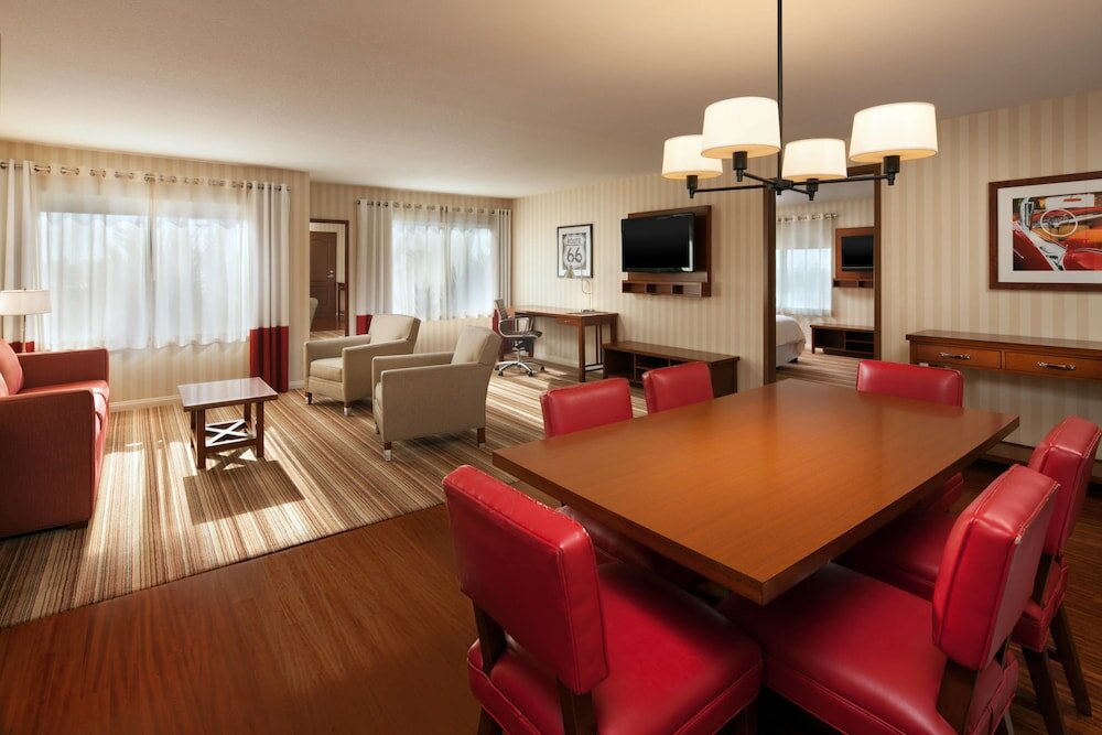 Фото Four Points by Sheraton Ontario-Rancho Cucamonga