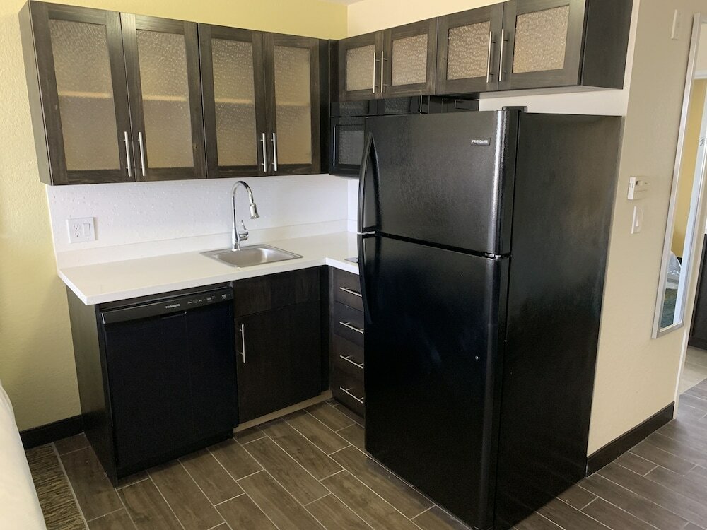 Фото Candlewood Suites Grand Prairie - Arlington, an Ihg Hotel