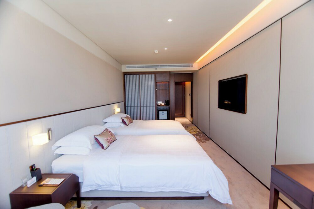 Фото Weihaiwei Hotel