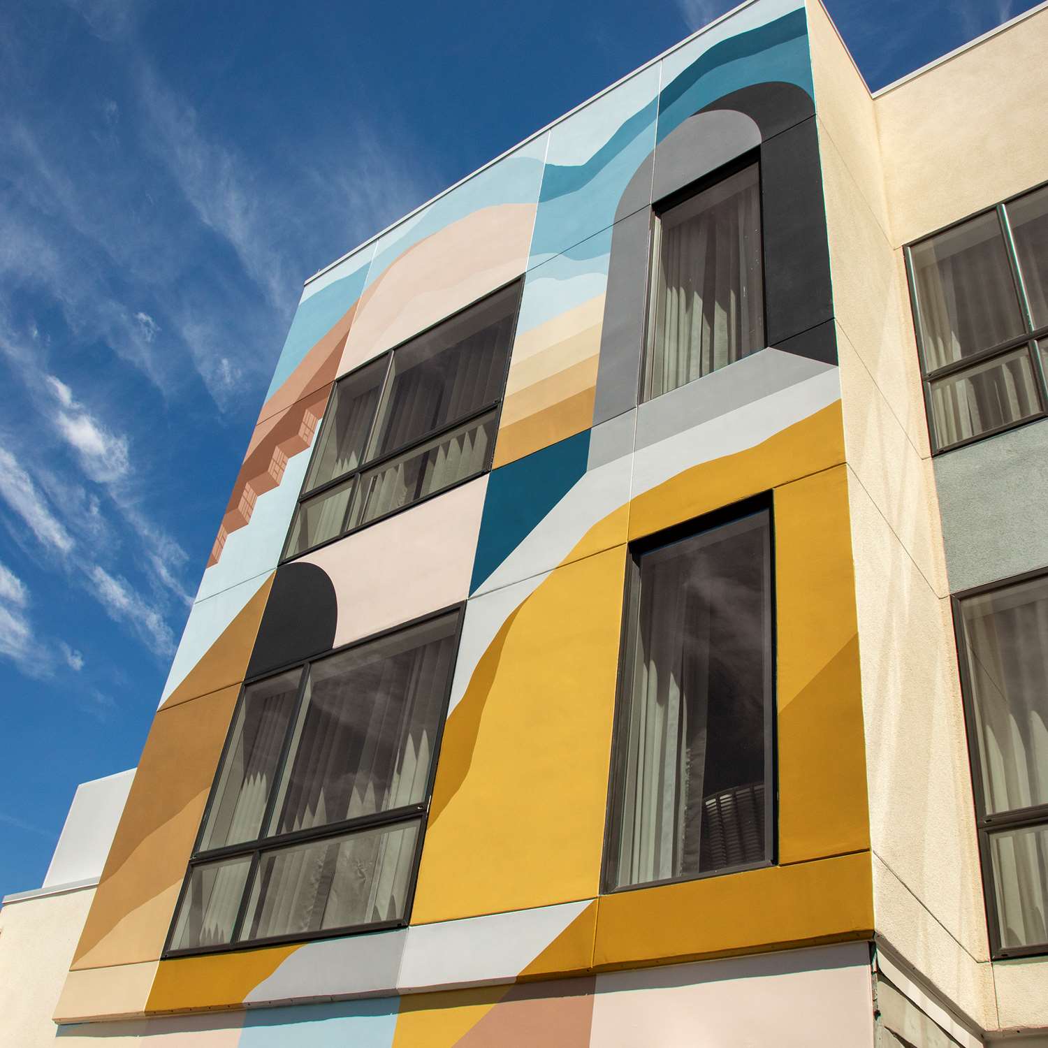 Фото The Monsaraz San Diego, Tapestry Collection by Hilton