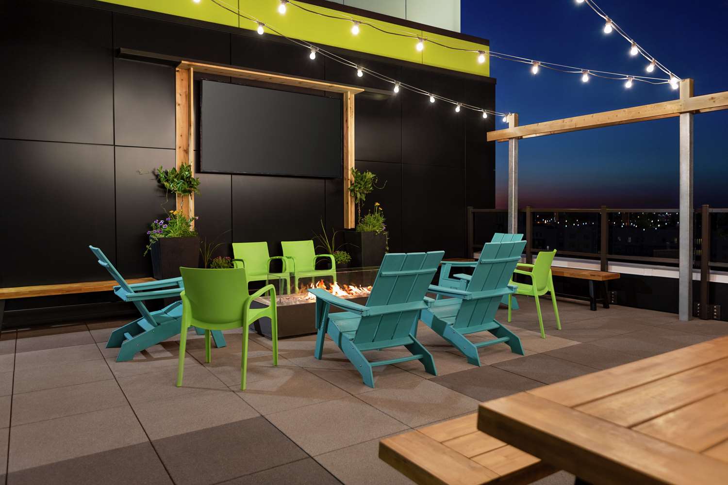 Фото Home2 Suites by Hilton Minneapolis University Area