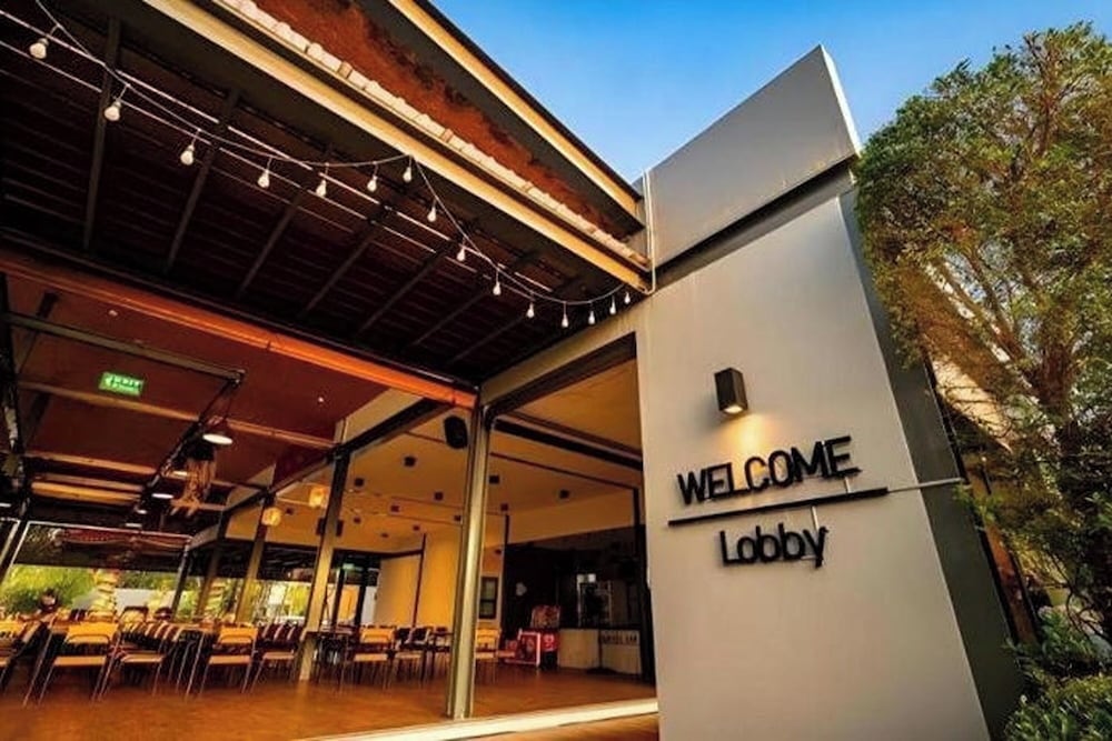 Фото Chatnipa Beach Resort by Morseng