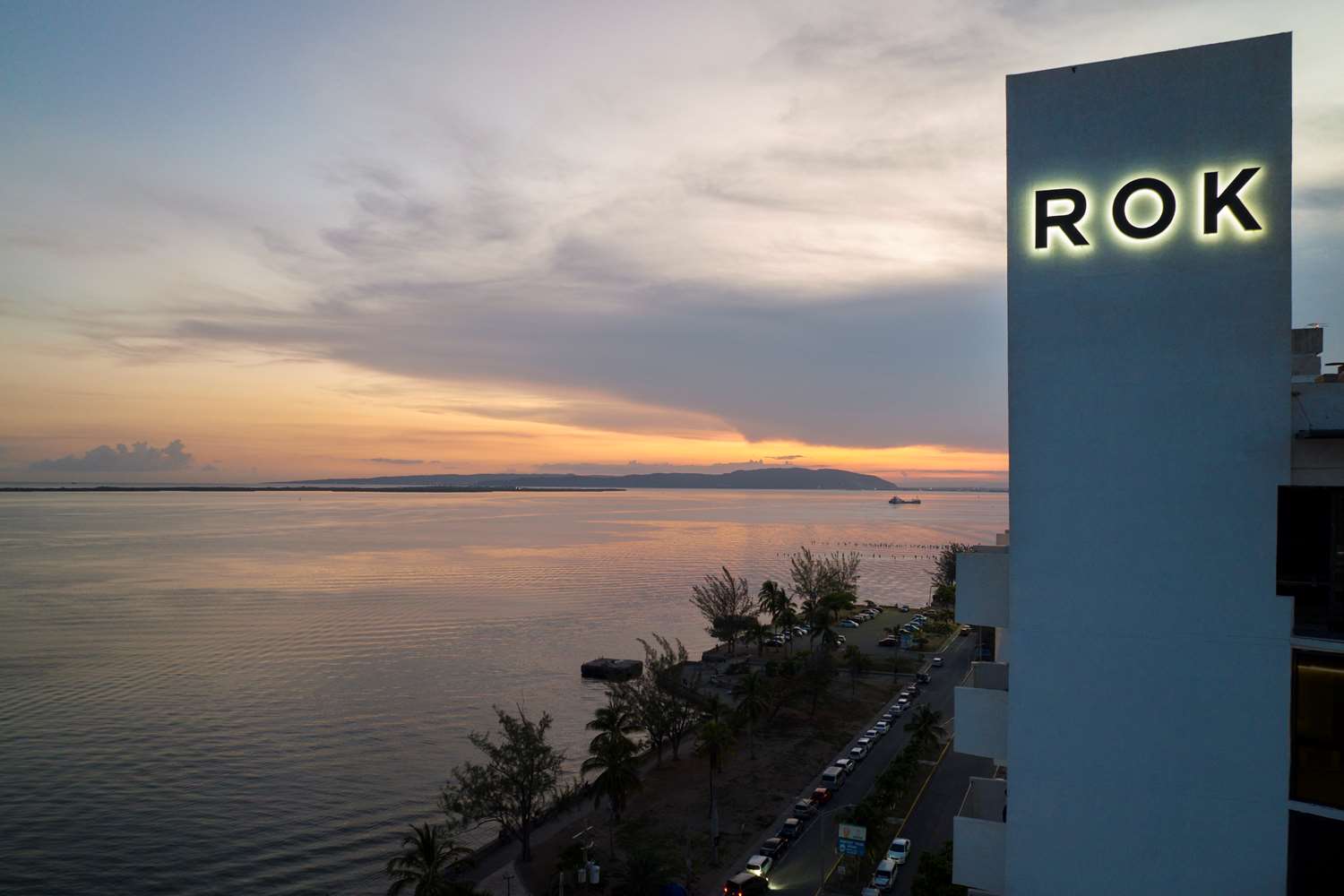 Фото Rok Hotel Kingston Tapestry Collection by Hilton