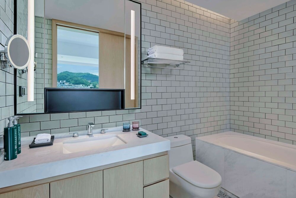 Фото Doubletree by Hilton Shenzhen Airport Residences