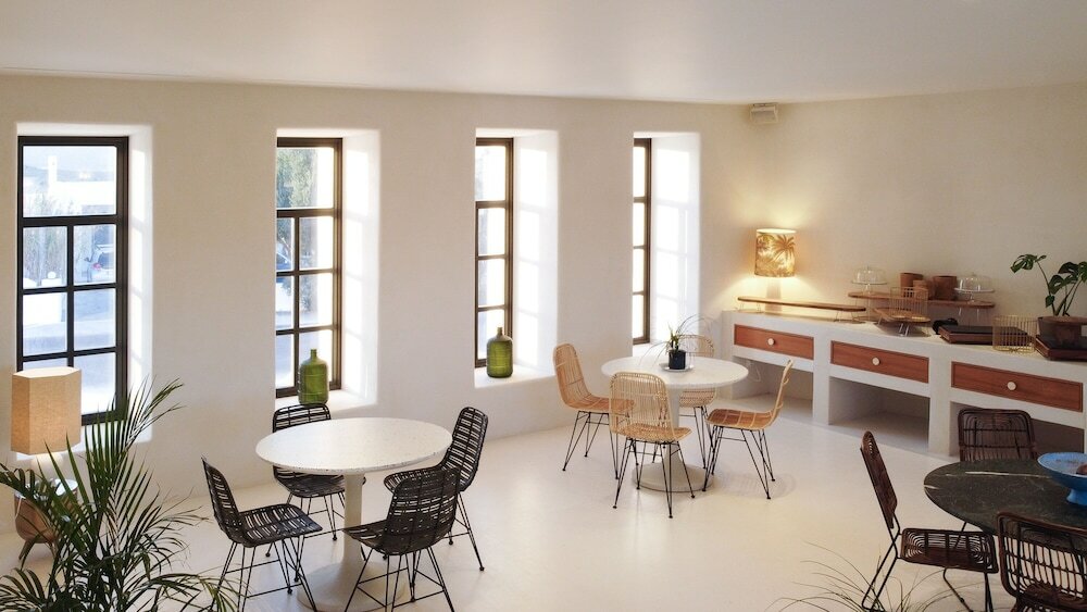 Фото Koukoumi Vegan Boutique Hotel