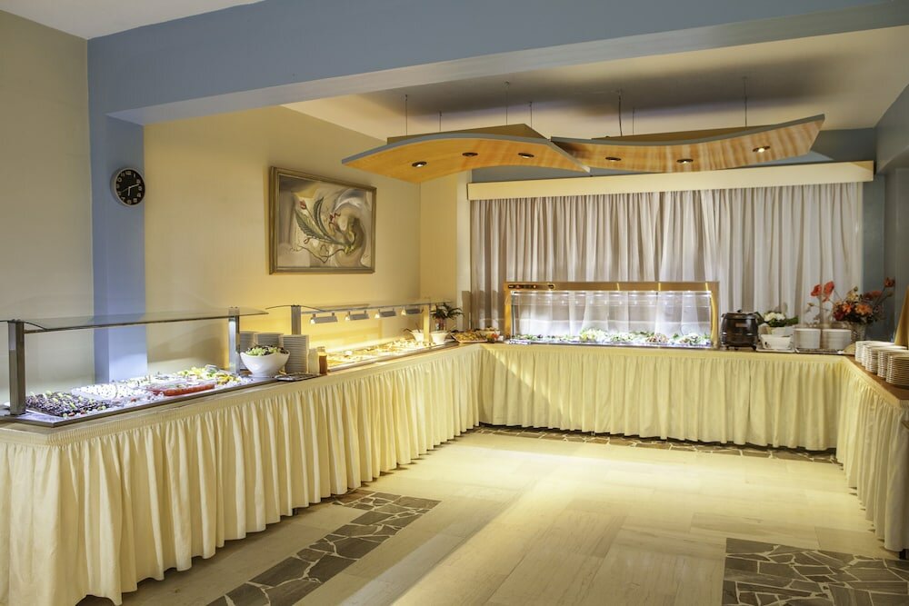 Фото Penelope Beach Hotel Apts