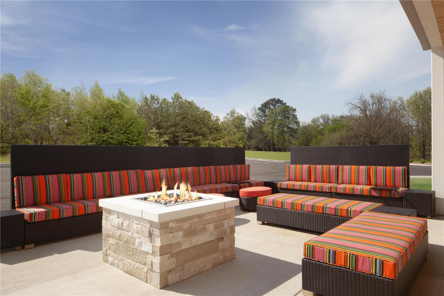 Фото Home2 Suites by Hilton Jackson