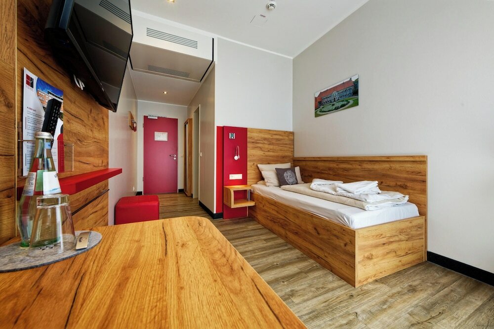 Фото In-Side-Hotel