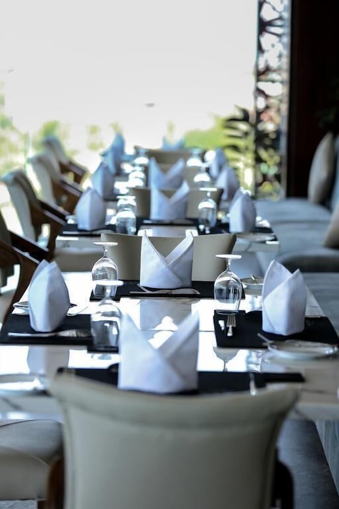 Фото Regal Réseau Hotel & SPA