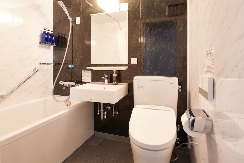 Фото &and Comfy Hotel Kumamotojo View