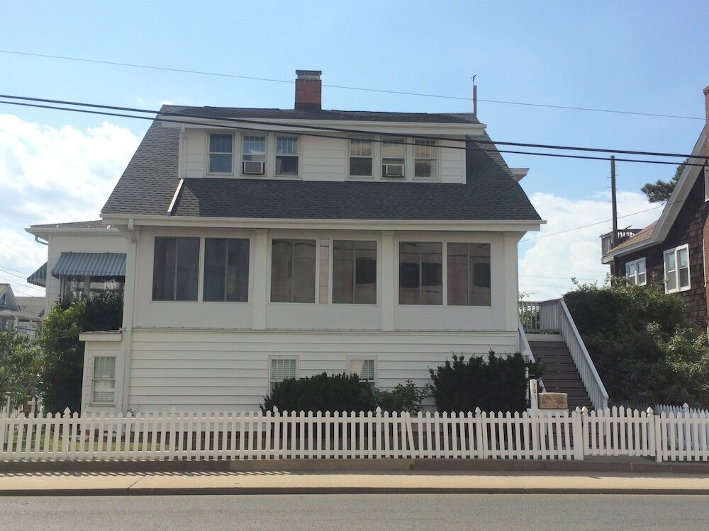 Фото Majestic Hotel & Apartments