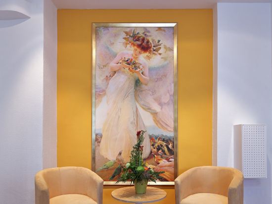 Фото Hotel Adria München