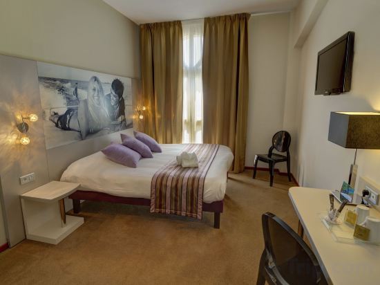 Фото Hôtel Arles Plaza