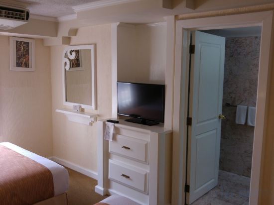 Фото Country Plaza