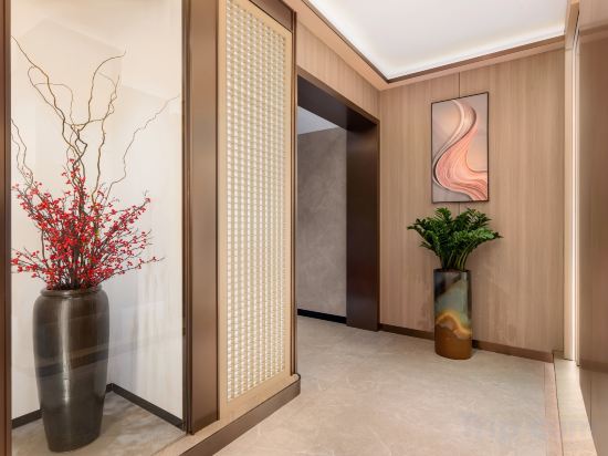 Фото Holiday Inn Express Shanghai Putuo, an Ihg Hotel