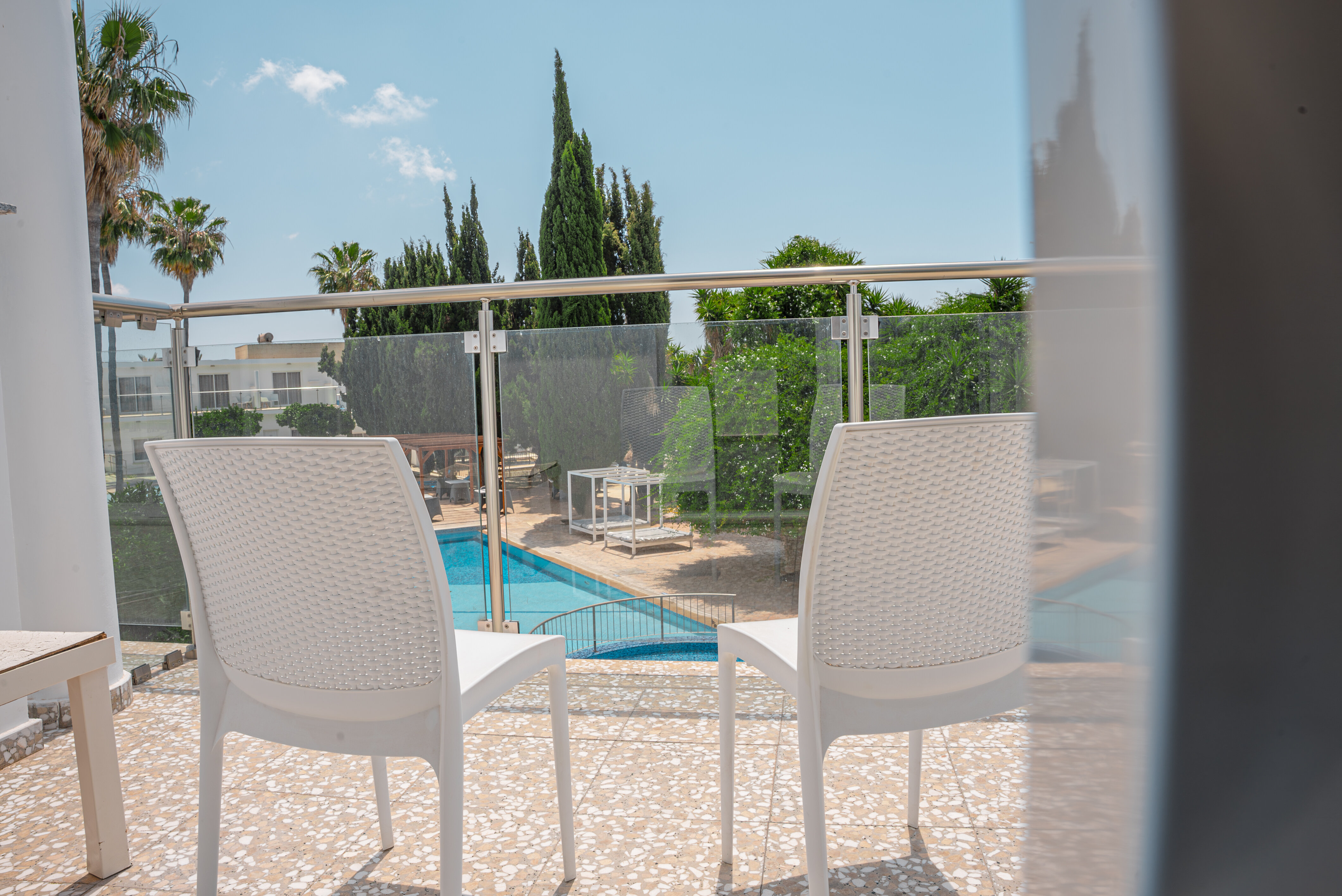 Фото Отель Fedrania Gardens