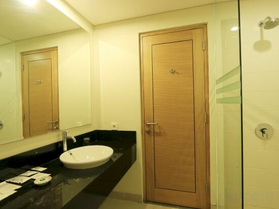 Фото Laprima Hotel Flores