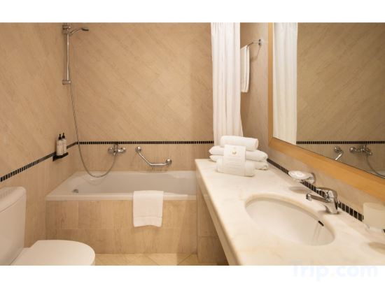 Фото Mitsis Family Village