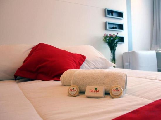 Фото Gema Luxury Suites