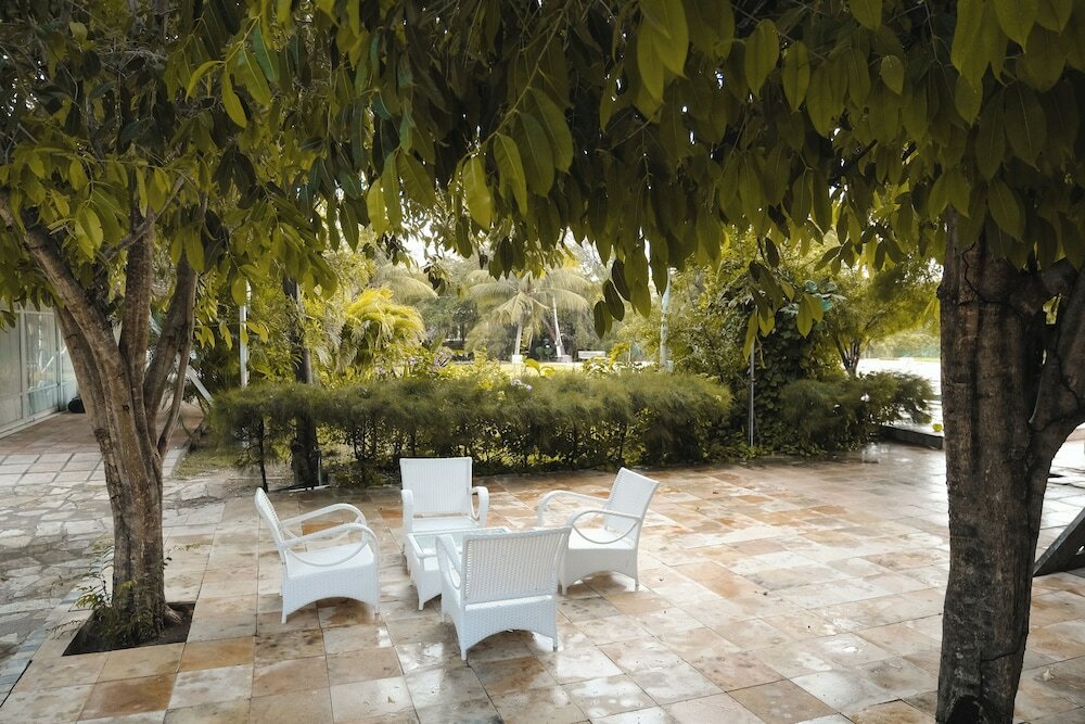 Фото Hotel VillaOeste