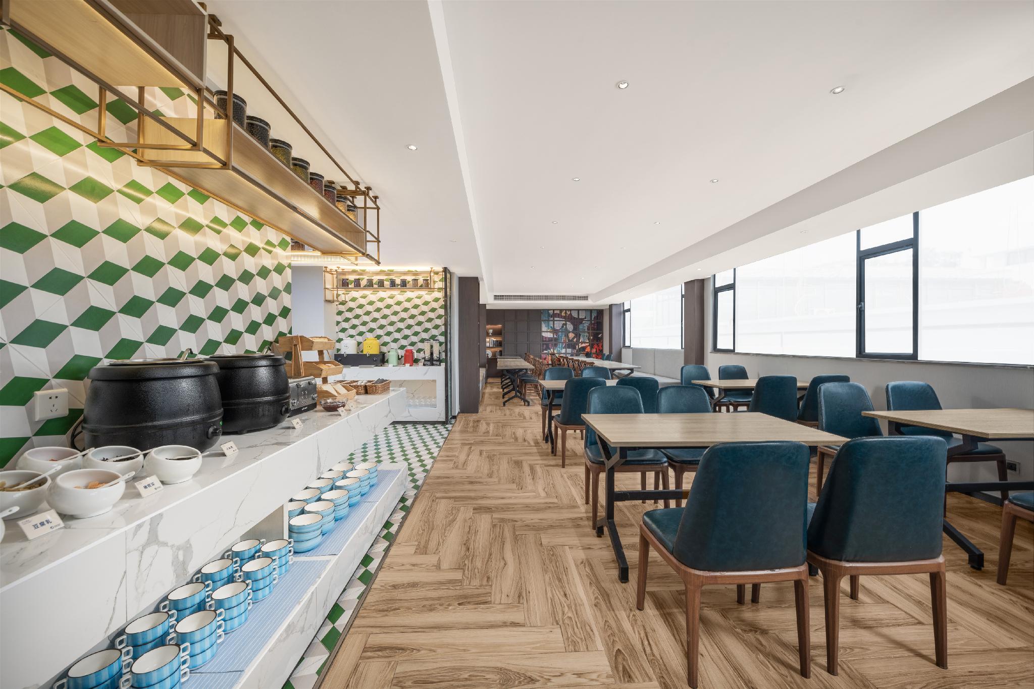 Фото Insail Hotels