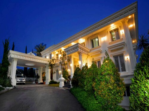 Hotel Rizen Premiere Cisarua Bogor, hotel, West Java, Jalan Raya Puncak ...