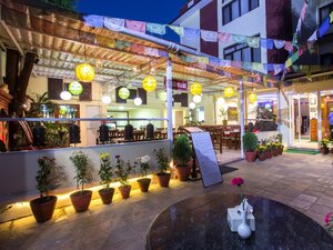 Гостиница Aryatara Kathmandu Hotel