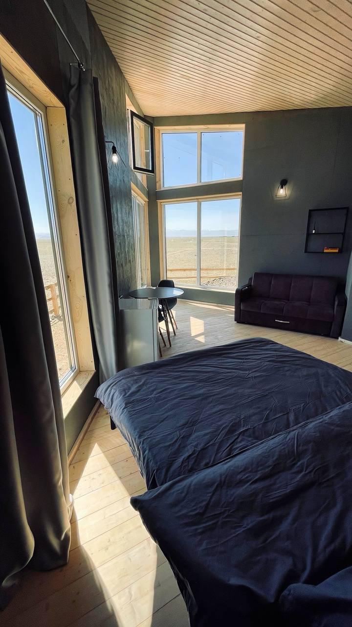 Фото Степь и горы