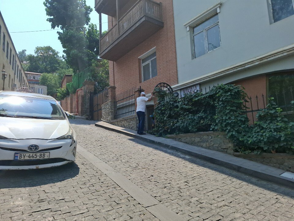 Фото Red Fox Guesthouse