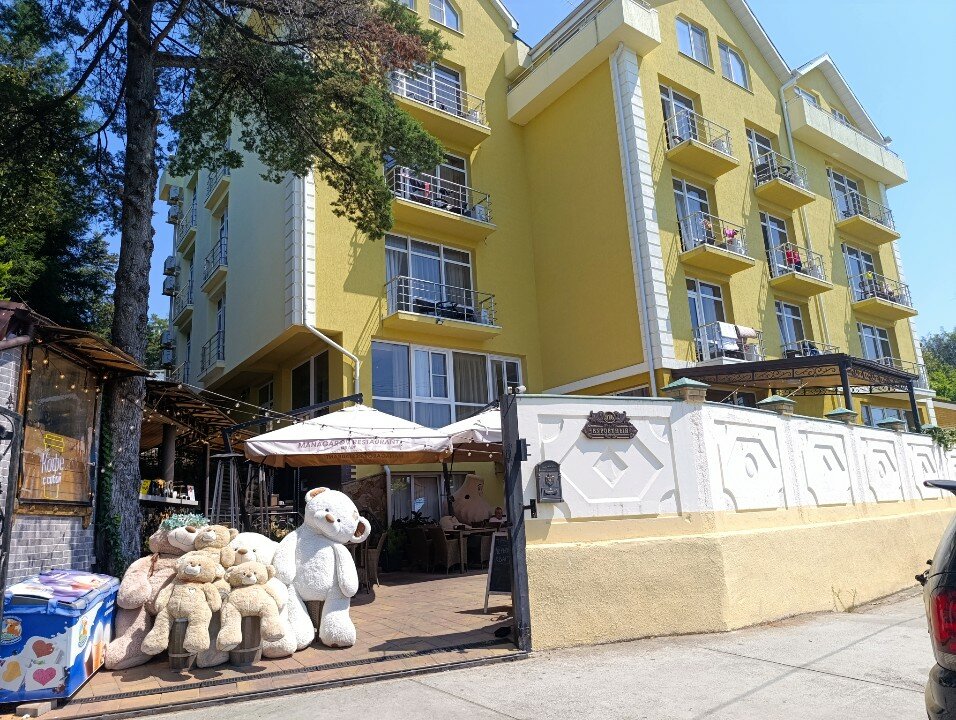 Фото отеля 1