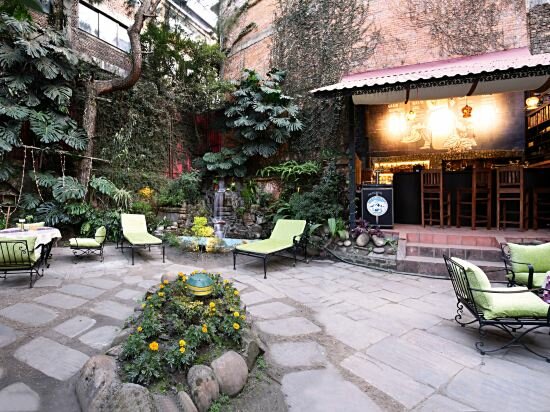 Фото Nirvana Boutique Hotel